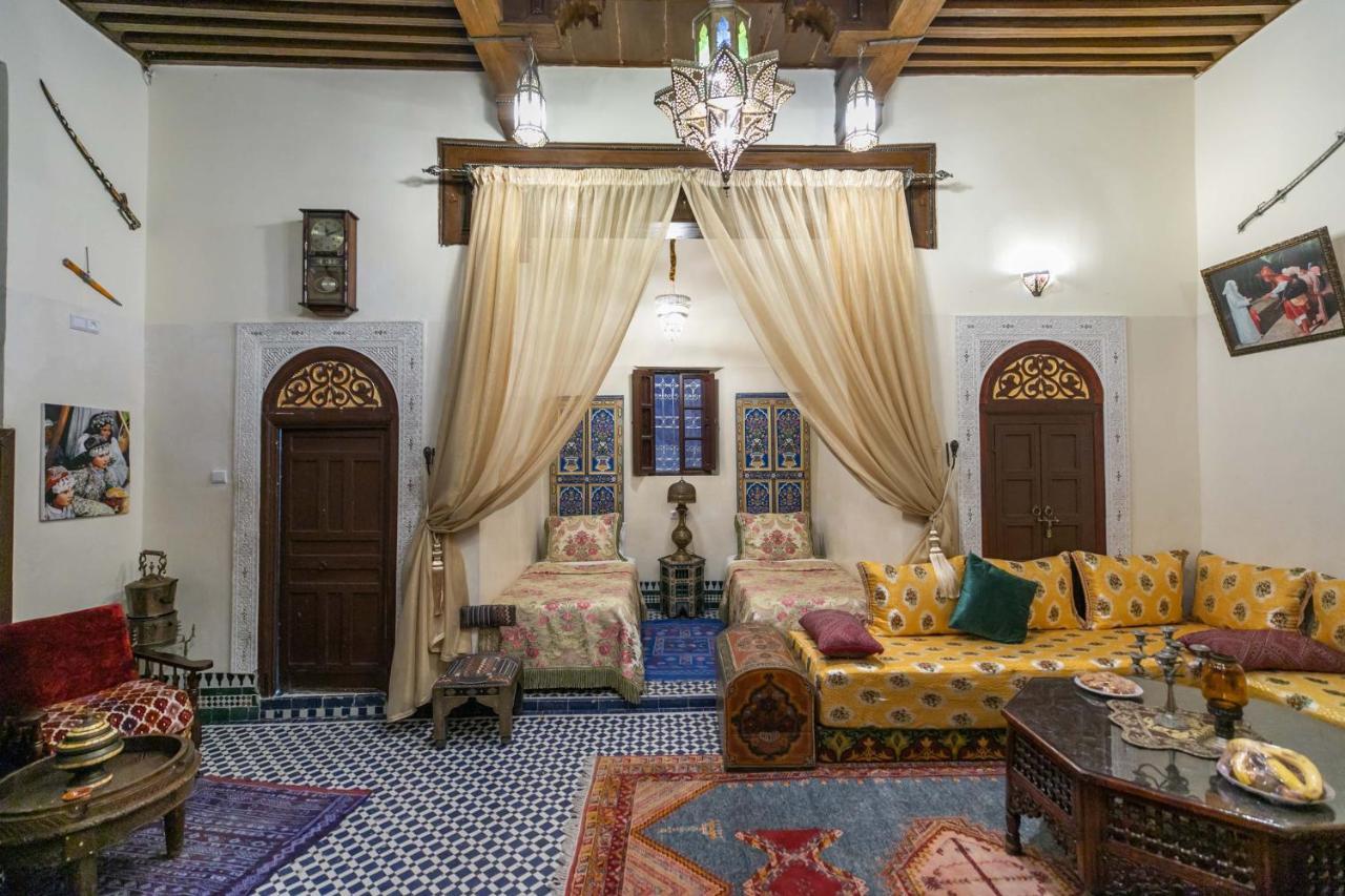 Riad Avec Terrasse Privee Et Piscine Partagee A 300M 페스 외부 사진